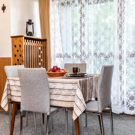 Sezamek Blisko Szlakow I Centrum