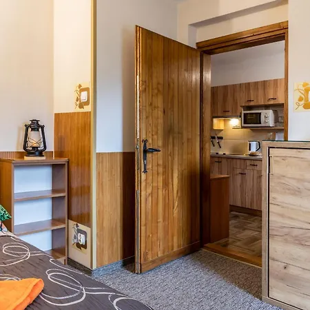 Sezamek Blisko Szlakow I Centrum * 자코파네