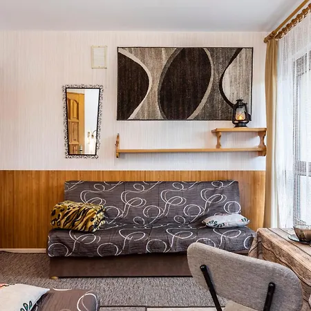 Sezamek Blisko Szlakow I Centrum ホームステイ